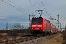 Nachschuss auf 146 113-6  Baden-WÜrttemberg erfahren  am 24.12.2013 mit einem RE nach Offenburg in der Nähe vom Weinort Hügelheim.