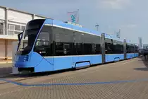 Die Siemens AG, als einer der führenden Anbieter für integrierte Mobilitätslösungen für den urbanen Bereich (Complete Mobility) sowie von Fahrzeugen für den Nah- und Fernverkehr präsentiert auf der InnoTrans am 28.09.2014 in Berlin die Straßenbahn Avenio für die Stadt München.

Achsfolge	Bo ́2 ́Bo ́Bo ́
Netzspannung	DC 750 V
Spurweite	1.435 mm
Fahrzeuglänge über Puffer 	36.850 mm
Fahrzeugbreite 	2.300 mm
Fahrzeughöhe 	3.550 mm
Raddurchmesser max./min.	600/520 mm
Niederfluranteil	100%
Einstiegshöhe	300 mm
Kapazität (bei 4 Personen/m2)	216, davon 69 Sitzplätze
Höchstgeschwindigkeit	70 km/h
Steigung/Gefälle max.	6%
Leergewicht	ca. 47 t
