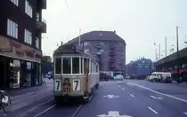 København / Kopenhagen KS SL 7 (Grossraumtriebwagen 577) S-Bahnhof Nørrebro im September 1969.