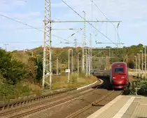 Ein Nachschuss vom Thalys aus Paris(F)-Köln-Hbf kommt durch Herzogenrath als Umleiter aus Richtung Aachen,Kohlscheid und fährt in Richtung Übach-Palenberg,Rheydt. Bei schönem Novemberwetter am Vormittag vom 1.11.2014.