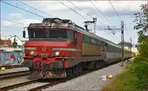 SŽ 363-017 zieht EC151 'Emona' durch Maribor-Tabor Richtung Ljubljana. /4.11.2014
