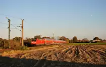 146 125-0 fuhr am 02.11.2014 mit einem RE von Hannover nach Emden, hier bei Stickhausen.