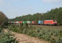 145 032 mit IKE 50571 (Maschen Rbf–Halle-Trotha) am 22.03.2011 zwischen Bienenb�ttel und Bad Bevensen