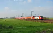 146 127 fuhr am 05.11.2014 mit einem RE von Norddeich Mole nach Hannover, hier bei Petkum.