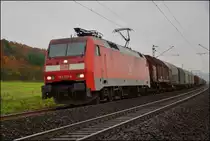 152 155-8 ist in Richtung Norden am 11.11.14 bei Haarbach zu sehen.