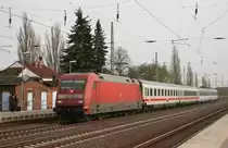 101 071 mit EC 248  Wawel  (Krakow Glowny–Hamburg-Altona) am 11.04.2011 in Luckau-Uckro
