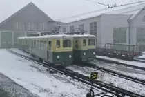 BDeh 4/4 Pendel 114+115 als Reserve abgestellt in Grindelwald Grund, 16.11.2014.