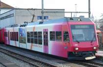 GTW = Gelenktriebwagen Be 2/6  2000 ..Abfahrbereit nach Ste.Croix im TRAVYS Bahnhof von Yverdon-les-Bains am 31.12.2006