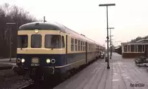 Vorserien VT 624502 als E 7773 nach Herford am 1.3.1989 um 10.32 Uhr im Bahnhof Espelkamp.