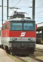 1142-647 in Attnang-Puchheim im Mai 2003