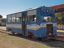 Endlich hat der Triebwagen 637 am 27.10.2014 seinen End bahnhof  in Trinidad erreicht, die Fahrgäste sind ausgestiegen und vor der Rückfahrt nach Casilda muss das Fahrzeug noch gedreht werden, dafür gibts in Trinidad extra ein Gleisdreick.