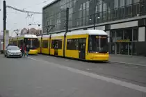 Bombardier Flexity Berlin (4025) auf der Linie M2 nach Heinersdorf am 16.11.2014. Aufgenommen am Alexanderplatz.