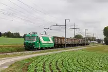 Lok 22 mit Zuckerrübenzug am 15.10.2014 kurz vor Yens.