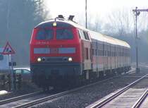 Am 17.12.06 fuhren wir mit der Dreiteiligen Schienenbus Garnitur nach Heilbronn,ich war zwar im Steuerwagen eingeteilt,beim Kreuzungshalt war ich jedoch zum Gl�ck drau�en,sodass ich 218 130 mit RE von Heilbronn nach Mannheim erwischen konnte.