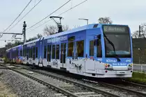 4086 trägt eine neue Ganzgestaltung für die KVB Klima-Kampagne (Schnee Motiv).
hier zu sehen auf der Neusser Straße am 29.11.2014.