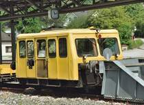 Bahndienstfahrzeug X626.160 der �BB im Bahnhof V�cklabruck im Mai 2003