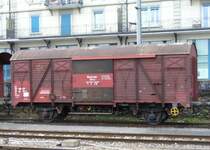 Dienstwagen Xs 40 85 954 4 114-3 Abgestellt im Bahnhofsareal von Fribourg am 16.12.2006