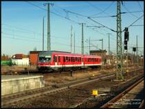 Eigentlich wirbt die neue Elbe-Saale-Bahn damit, dass sie nur moderne Triebwagen der Bauart 642 (27 St�ck) betreibt. Ein Problem dabei ist aber, dass auf der ebenfalls betriebenen Strecke Luth.Wittenberg - Bad Schmiedeberg durch den hohen Sch�lerverkehr u. damit sehr hohem Fahrradaufkommen (in SA kostenlos!) ein Stellplatzproblem auftritt! Somit fahren hier ausnahmsweise weiter BR628-Triebwagen.