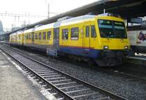 Steuerwagen Bt 50 85 29-35 931-9 mit Triebwagen RBDe 4/4 560 131-5( Le Train des Vignes ) im SBB Bahnhof von Vevey am 31.12.2006