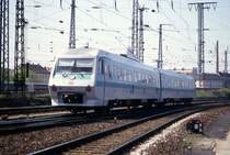 Meine erste Aufnahme eines Pendolino der Reihe 610. - Dieser 610010 begegnete mir am 23.4.1994 in Höhe des DB Museums in Nürnberg, als er um 12.10 Uhr in Richtung Hauptbahnhof unterwegs war.