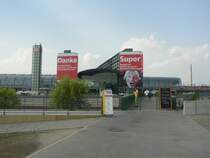 Man m�chte sich ja nicht selber loben, aber ich muss sagen, diese Aufnahme scheint sehr gelungen. Der Berliner Hauptbahnhof am Mittag des 21.07.2006