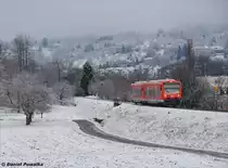 650 004 mit 650 120 als RB 22962 nach Bad Urach Aufgenommen in Dettingen an der Erms am 26.12.2014