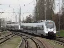 Doppeltraktion Talent 2 im Bahnhof von Halle (Saale) am 07.12.2014