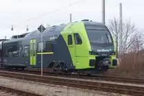 6-teiliger Flirt für die Nordbahn, aufgenommen 13.12.14 im Bf. Hennigsdorf bei Berlin