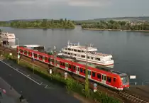 423 808 als S-L 72987 (Stolberg [Rheinland]–Plochingen) am 12.07.2011 in R�desheim (Rhein)