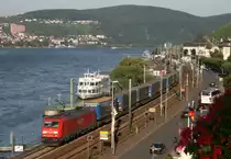 185 292 mit KT 43905 (Neuss Gbf–Wien Nordwest) am 12.07.2011 in R�desheim (Rhein)
