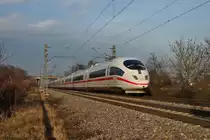 Nachschuss auf 406 051-3  Amsterdamm  und 403 028-4  Aachen  am 18.01.2014 als ICE 105/505 (Basel SBB - Köln Hbf/Amsterdam Centraal) südlich vom Hp Buggingen in Richtung Freiburg.