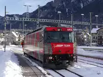 RhB - Werbelok Ge 4/4 642 bei Rangierfahrt im Bahnhofsareal Chur am 02.01.2015