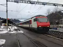Bt 50 85 28-94 919-3 an der Spitze des JUSKILA Extrazuges in Zweisimmen. Der Pendel verkehrte leer von Bern bis Zweisimmen, nach dem Einstieg der Gruppe verkehrt er zur�ck nach Bern, 09.01.2015.