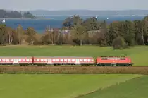 111 xxx mit RE 79030 (Salzburg Hbf–M�nchen Hbf) am 14.10.2011 zwischen Bernau und Prien am Chiemsee