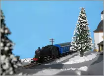Wenn schon draussen kaum Schnee liegt, so findet sich solcher zumindest im Modell.
Ein Bild meines Märklin mini club Z-Spur Adventsdioramas.
24. Dez. 2014