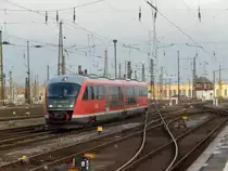 642 013 bei der Einfahrt im Leipziger Hbf, RB aus Grimma.

Interessant ist hierbei sicherlich die Gleisgeometrie, die in den nächsten Jahren deutlich verändert werden wird (04.01.2015)