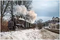 Lok Nr2 Sierning (298.108) mit dem Foto-GmP am 3.1.2015 in Unterhimmel auf dem Weg nach Grünburg.