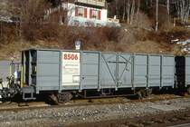 RhB - Fb 8506 am 07.02.1997 in Tiefencastel - Hochbordwagen mit Stahlaufbau 2-achsig mit 1 offenen Plattform - Baujahr 1913 - bernahme 12.12.1980 - Rast/RhB - Gewicht 7,55 - Zuladung 15,00t - LP 8,89m - zulssige Geschwindigkeit 60/B - 2=22.08.1988 - Lebenslauf: Ug ex L 6645 - 1969 E 6645 - 12.12.1980 Fb 8506 - 2003 E 8506 - 09/2005 Abbruch - Hinweis: jetzt mit Kennzeichnung B fr Zugreihe, gescanntes Dia
