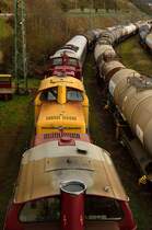 Dachansichten.....in Linz.
Von der Fußgängerbrücke in Linz erschließt sich einem diese Aussicht am Sonntag den 18.1.2015 auf die Dächer von der 212 309-9, der 213 336-1 und der 364 850-8 D-SWA Stadtwerke Andernach.18.1.2015