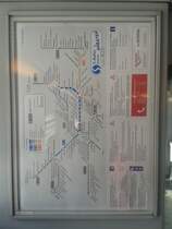 Wer hier wohl f�rs Aufh�ngen zust�ndig war? :)
Fotografiert am 23.1.2015 im R 4863 nach Spittal-Millst�ttersee.