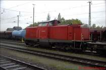Mit einem G�terzug stand BR 212 039-2 im Herbst 2002 in Plattling.