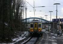 Ein Nachschuss vom dem Triebzug der SNCB 659 von Aachen-Hbf nach Spa-Géronstère(B) beider Abfahrt in Aachen-Hbf und fährt in Richtung Belgien. 
Bei schöner Wintersonne am Nachmittag vom 31.1.2015. 