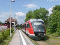 17 Jahre nach Bild-ID 845093 war das Ladegleis in Baunach einem Hochbahnsteig gewichen. 642 623 wendete dort am 11.5.11 baustellenbedingt, was mehrere Bilder aus verschiedenen Perspektiven erlaubte. 