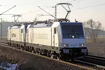 CAPTRAIN 186 265-5 u. CTL LOGISTICS 186 266-3 auf Überführungsfahrt am 06.02.15  15:42 nördl. von Salzderhelden am Bü Km 75.1