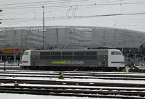 Die 103 222 ist zwei Tage nach ihrer Abnahme am 5.2.2015 im Bahnhof München abgestellt.