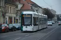 Stadler Vario Bahn  432  fährt am 16.12.2014 auf der Linie 91 zum Bahnhof Pirscheide. Aufgenommen am Luisenplatz.
