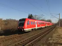 Ein dreier Gespann der Triebwagengattung 612 auf dem Weg nach Erfurt passiert hier im Bild den Haltepunkt Hopfgarten bei Weimar am 14.02.2015