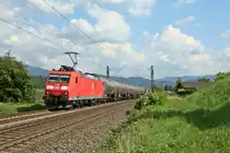 185 028-8 mit dem 44281 von Mulhouse-Ville/Freiburg (Breisgau) Gbf nach Offenburg am Nachmittag des 01.08.14 n�rdlich des Haltepunktes Kollmarsreute.