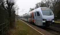 Der Südwest-Express Als RE1 Aus Mannheim-Hbf nach Koblenz-Hbf kommt durch Sehlem aus Richtung Trier-Ehrang und fährt in Richtung Salmtal,Wittlich-Hbf,Koblenz.
Bei Wolken am Kalten Mittag vom 16.2.2015.