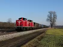 Die V 86 und die V 85 mit einem Kokszug am 20.02.2015 unterwegs bei Altötting.